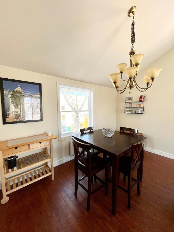 Chaleureux Condo A Magog Bagian luar foto